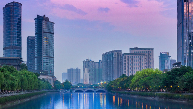 沪房地产大宗交易市场持续回暖 机构统计上半年成交294亿元