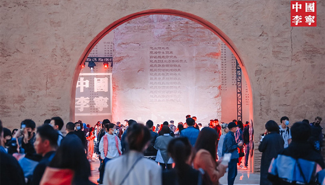 安踏,李宁,品牌