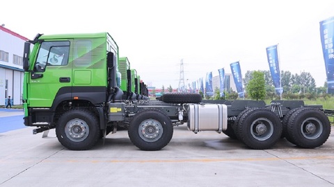 “成都青白江造”豪沃V7-X全网首发