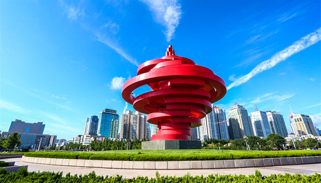 到2025年，初步建成“轨道上的青岛”