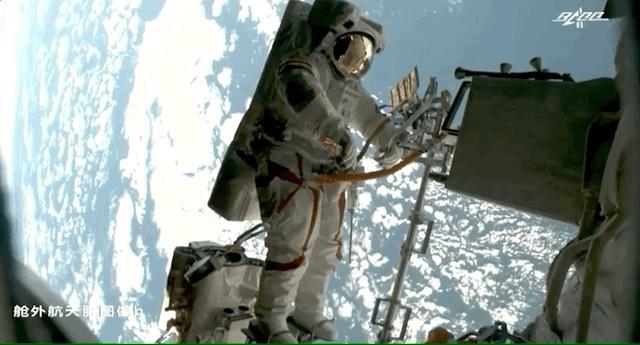 神舟十二,航天