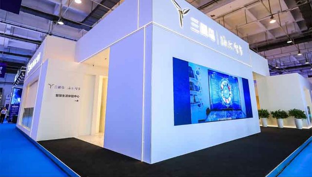 三翼鸟亮相电博会：逛展像回家