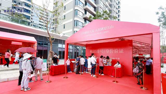 美好如期兑现，空说无凭的承诺不如实在的接房现场