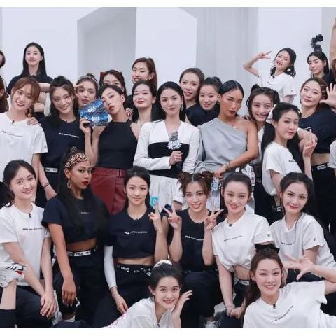 “舞者”的群体表达