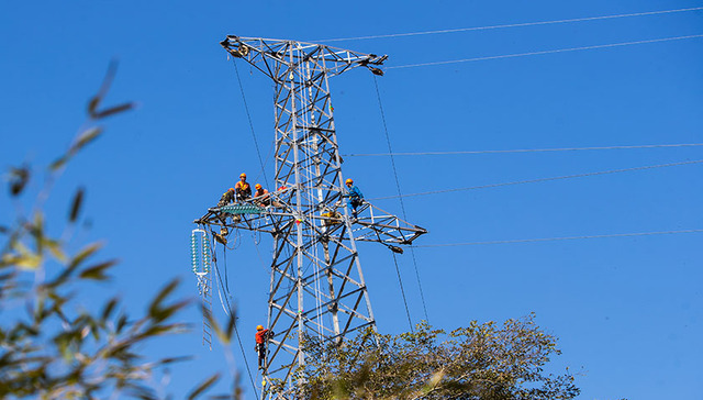 宁波电网最后一条110千伏水泥杆输电线路退役