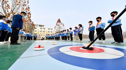 河北文安：冰雪运动进校园