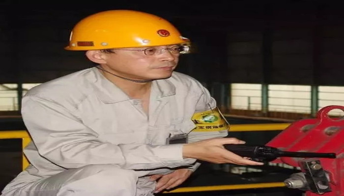 
宝山故事：钢铁是怎样炼成的