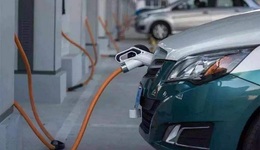 新能源補(bǔ)貼再退坡 “蔚小理們”咋辦？