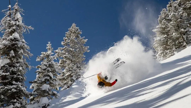 奢侈品牌为何纷纷爱上“滑雪系列”？