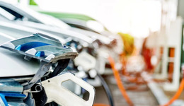 寒冬之下，新能源車主的“搶樁戰(zhàn)”背后有何商機(jī)？