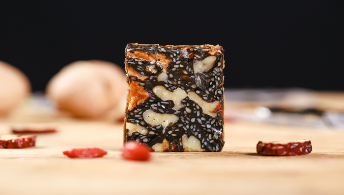 鲁股观察 | 1月13日：东阿阿胶-8.83%领跌，董秘回应投资者疑问