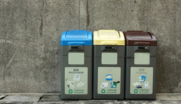 这个千亿市场不温不火，在座各位都有责任