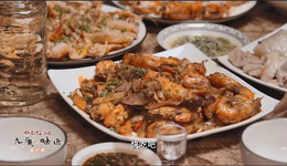 井喷的美食纪录片，摸不清未来？