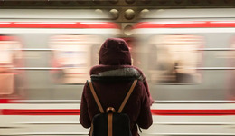 快進快進快進，我們終究墜入了「倍速世界」