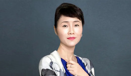 重庆妹子掌舵，她要带乡村基去IPO了