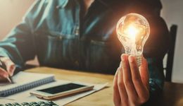 复盘中视频2021，泛知识领域“炮火连天”