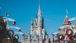 互联网大厂为何偏爱迪士尼？