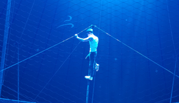 落寞马戏团，藏在小镇里