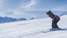 滑雪带火教练生意：有人时薪2000，单季收入100万