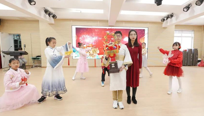 扬女足精神、展民俗文化……普陀开学热点频现，“虎虎生威”！