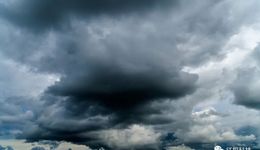 广告泛滥，用户增长停滞，微博如何摆脱“中年危机”？