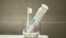 巨頭盤踞之下，薇美姿遞表港交所