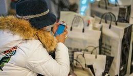 從火爆到凋零，誰殺死了“代購”？