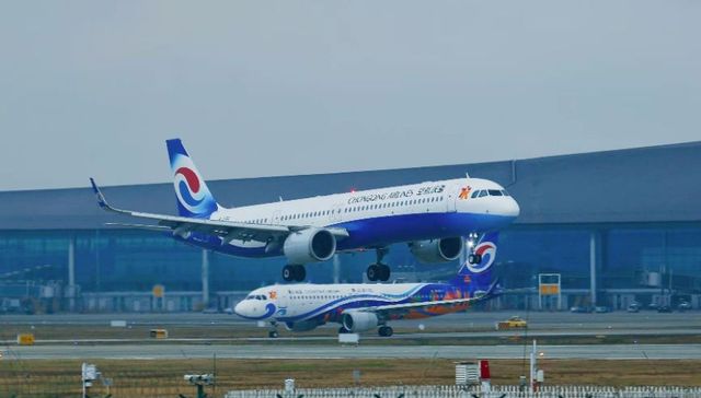 夏航季  重庆航空新开广州-重庆-甘孜格萨尔等9条航线