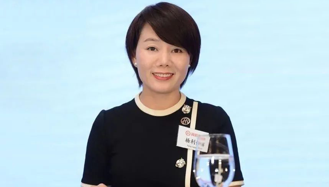 海底捞,人事变动,张勇卸任,杨丽娟