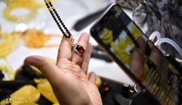 “个个都是影帝”，玉石直播终于火上了315