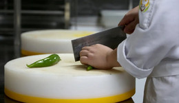 廚師消失在后廚，誰是罪魁禍?zhǔn)祝? class=