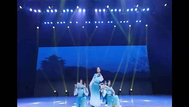 青岛大学：“同心战疫 一起向未来”校园云歌会