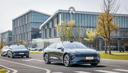 人才靠搶，交付量此消彼長：蔚小理加速內(nèi)卷