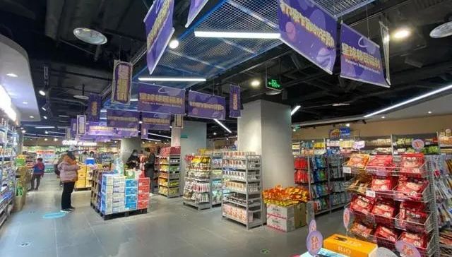 奥莱,服装,折扣,线下商业,零售