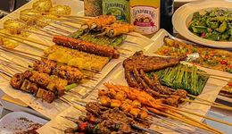 “咬牙”降价的餐饮人