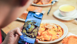 抖音團(tuán)購(gòu)越火，探店博主越冷