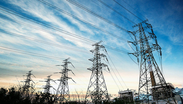 “海南电”首次通过海底联网线援粤