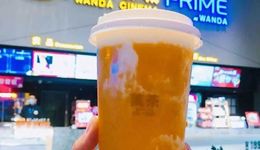 万达卖奶茶，一步“险棋”