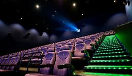 冷清五一档，影院花式自救