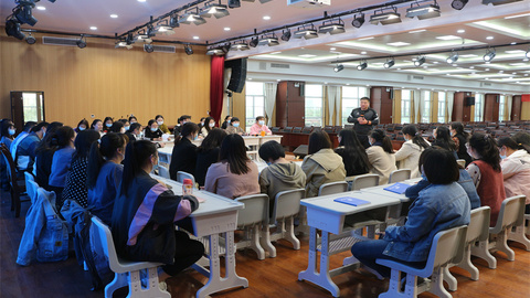 邢台市龙泉小学组织第一期“青蓝工程”结对教师沙龙活动