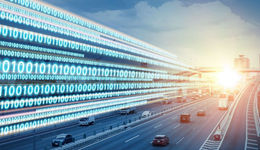 美團：左手防守，右手進攻