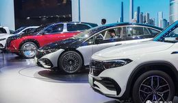 4月乘用車同環(huán)比跌幅均超三成，特斯拉只賣了1512輛，乘聯(lián)會(huì)：5月持續(xù)面臨嚴(yán)峻挑戰(zhàn)