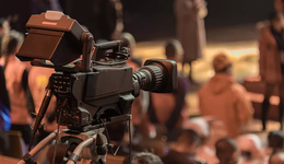 芒果超媒，综艺“卷王”的新危机