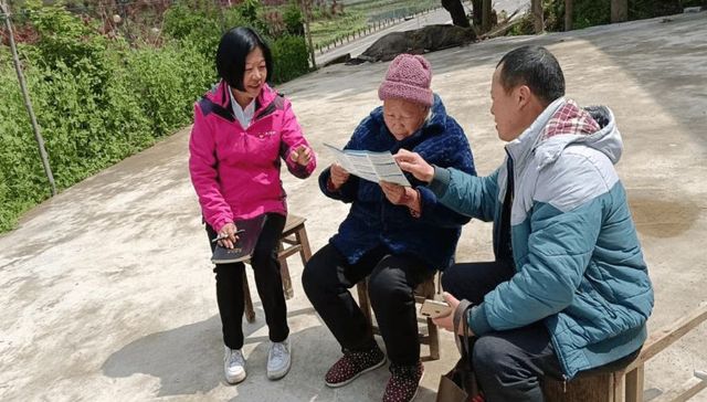 重庆市人民医院的“第一书记”们：扎根基层，排忧解难办实事