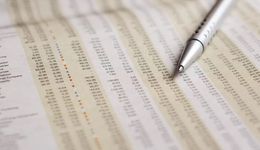 网红老乡鸡，值不值180亿？