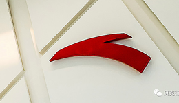 靠600雙球鞋起家的安踏，飄了？