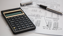 百亿主动权益基金三年业绩哪家强？海富通、鹏华暂领先，招商基金、汇添富业绩欠佳