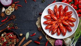 被年轻人冷落的小龙虾，只剩亏钱引流的命？