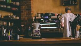 奶茶咖啡復(fù)工：只有“降價(jià)”，沒有瘋搶