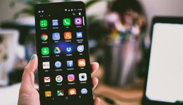 榮米OV集體“返祖”，只有蘋果說不